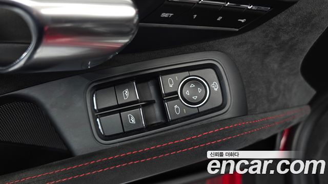 Porsche 718 2018 — photo 25
