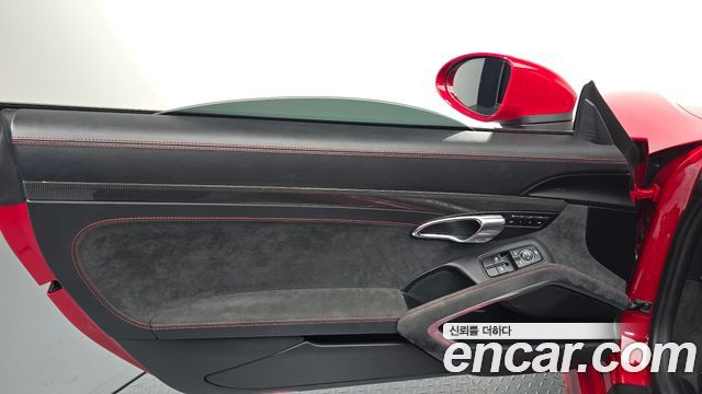 Porsche 718 2018 — photo 15