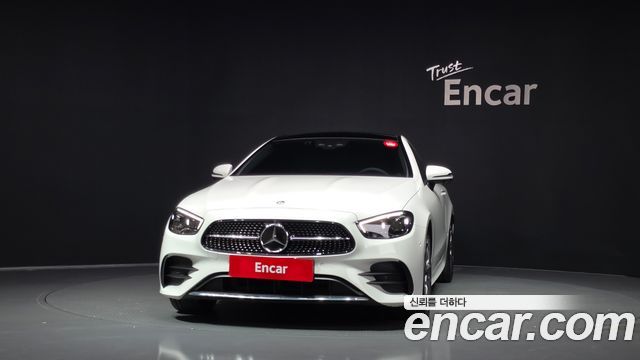 Mercedes-Benz E-Class 2023 — photo 3