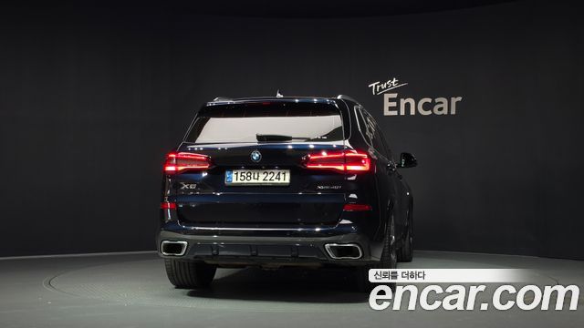 BMW X5 2021 — photo 4