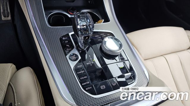 BMW X5 2021 — photo 12