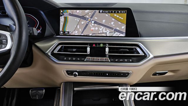 BMW X5 2021 — photo 20