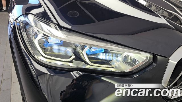 BMW X5 2021 — photo 8