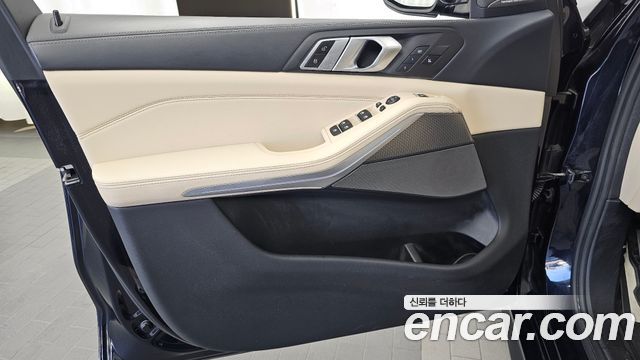 BMW X5 2021 — photo 14