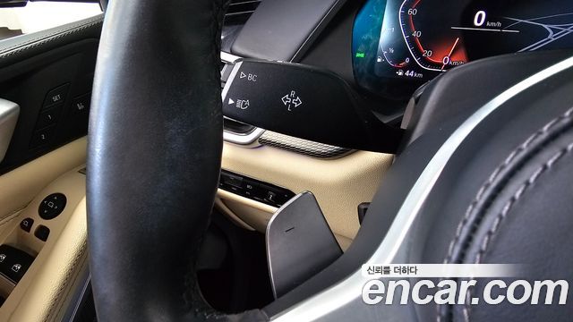 BMW X5 2021 — photo 29