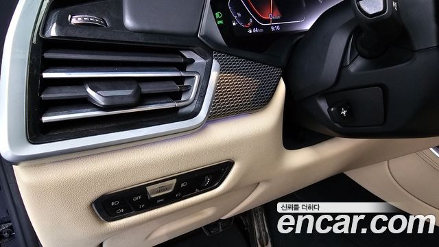 BMW X5 2021 — photo 33