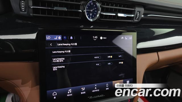 Maserati Quattroporte 2022 — photo 34