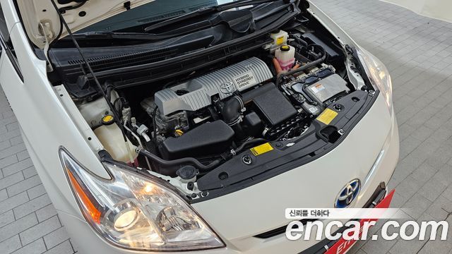 Toyota Prius 2012 — photo 6
