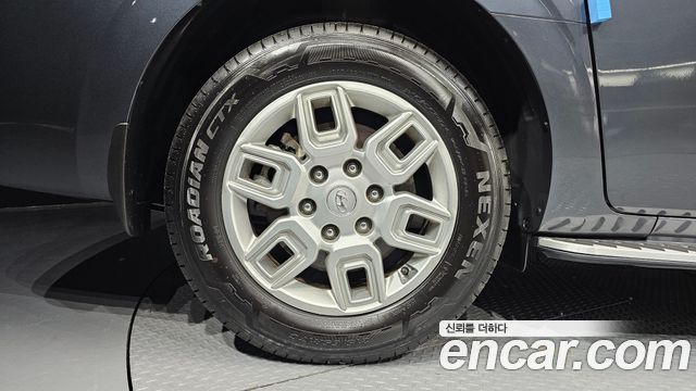 Hyundai Staria 2023 — photo 5