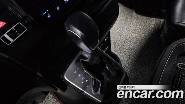 Hyundai Staria 2023 — photo 9