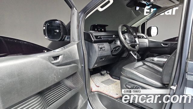 Hyundai Staria 2023 — photo 10