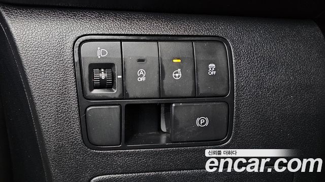 Hyundai Staria 2023 — photo 14