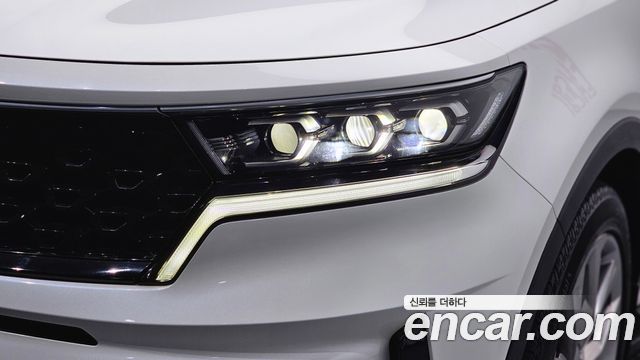 Kia Sorento 2022 — photo 8