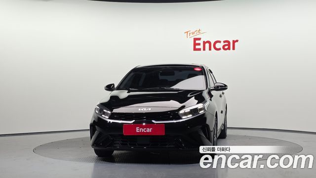 Kia K3 2023 — photo 3