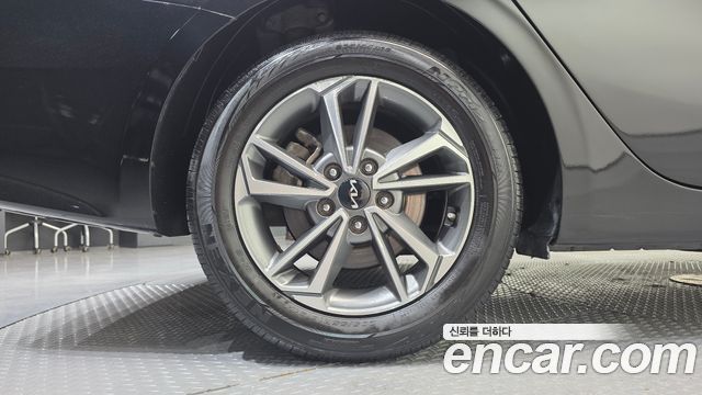 Kia K3 2023 — photo 5