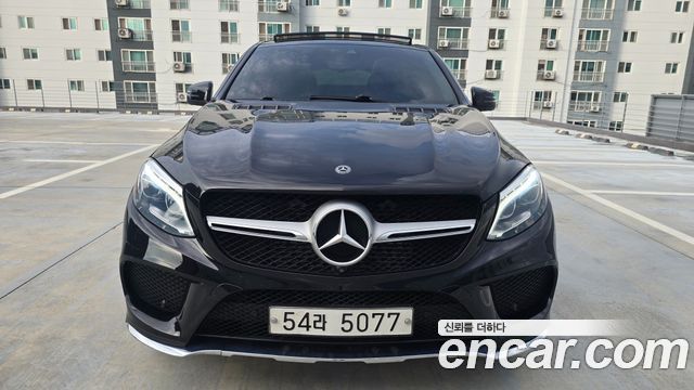 Mercedes-Benz GLE-Class 2017 — photo 2