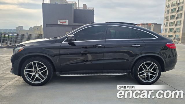 Mercedes-Benz GLE-Class 2017 — photo 6