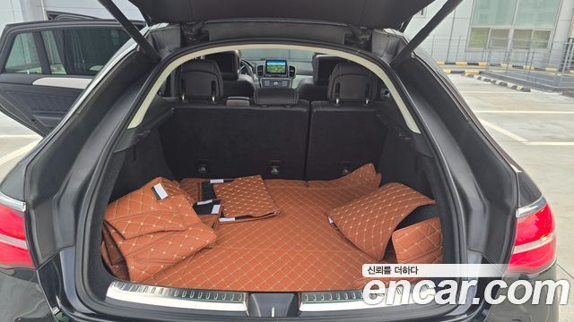 Mercedes-Benz GLE-Class 2017 — photo 15