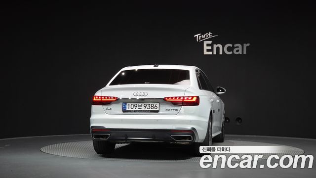 Audi A4 2023 — photo 4