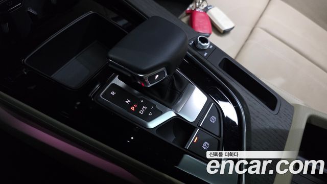Audi A4 2023 — photo 12