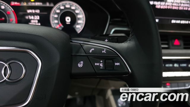 Audi A4 2023 — photo 33