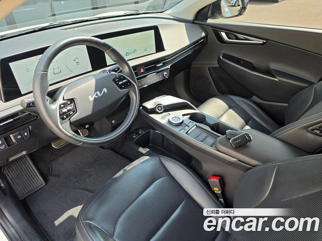 Kia EV6 2022 — photo 10