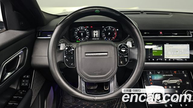 Land Rover Range Rover Velar 2018 — photo 19
