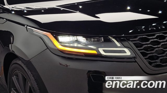 Land Rover Range Rover Velar 2018 — photo 8