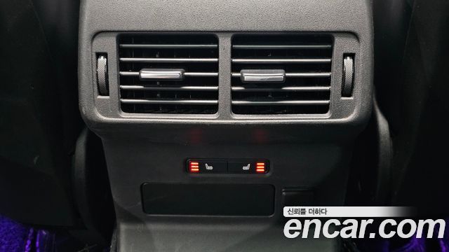 Land Rover Range Rover Velar 2018 — photo 31