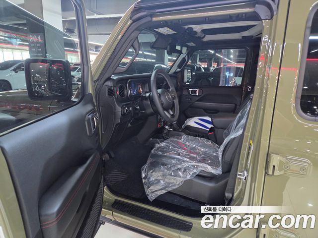 Jeep Wrangler 2025 — photo 7