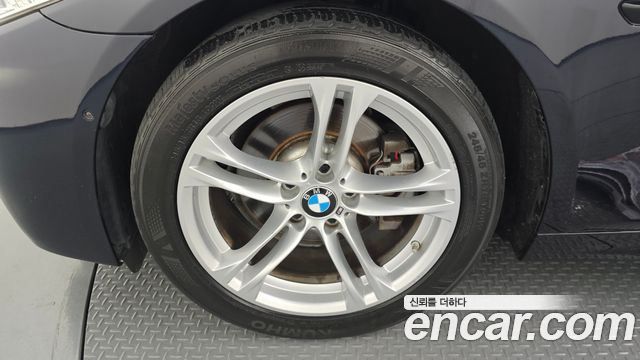 BMW 5-Series 2016 — photo 5