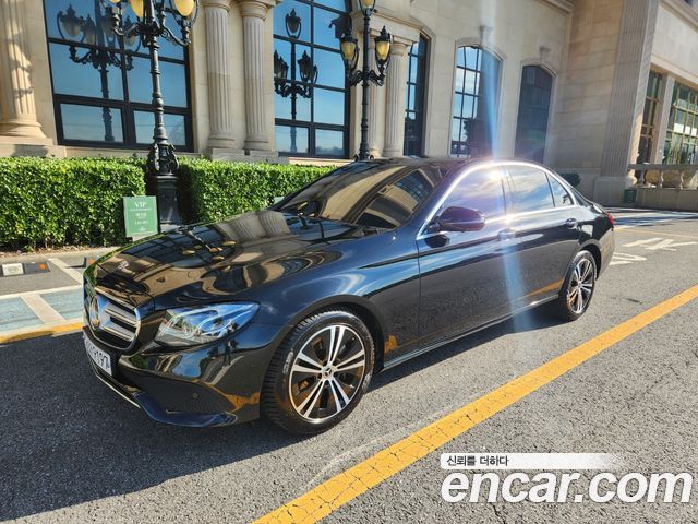 Mercedes-Benz E-Class 2020 — photo 2
