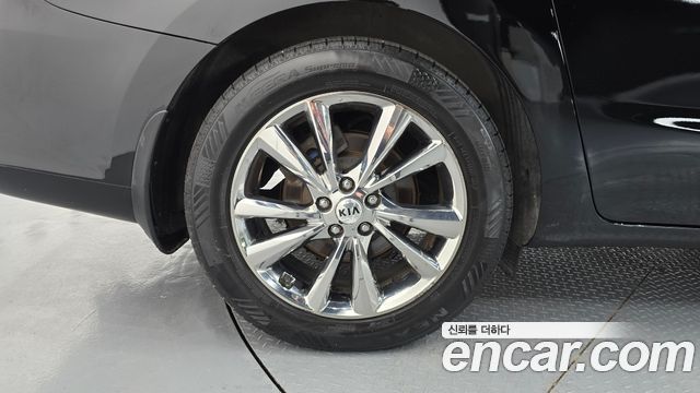 Kia Canival 2019 — photo 5