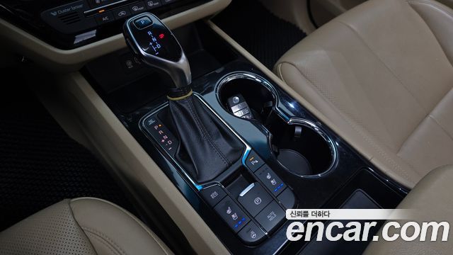 Kia Canival 2019 — photo 12