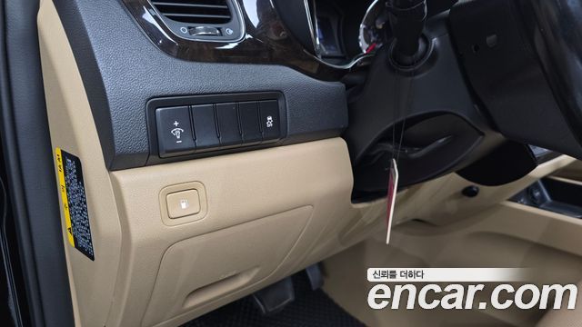Kia Canival 2019 — photo 25