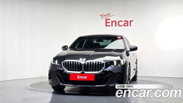 BMW 5-Series 2026 — photo 3