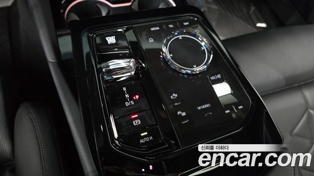 BMW 5-Series 2026 — photo 12