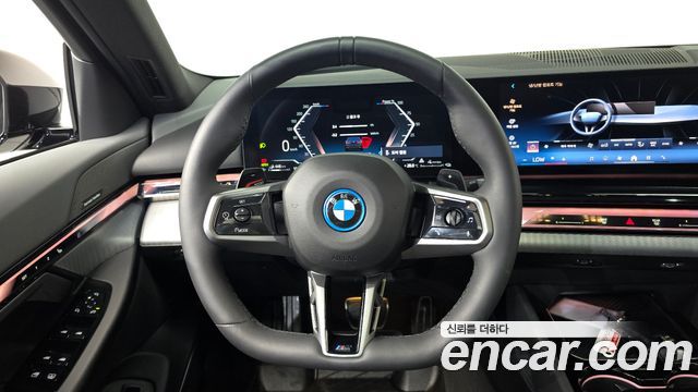 BMW 5-Series 2026 — photo 19