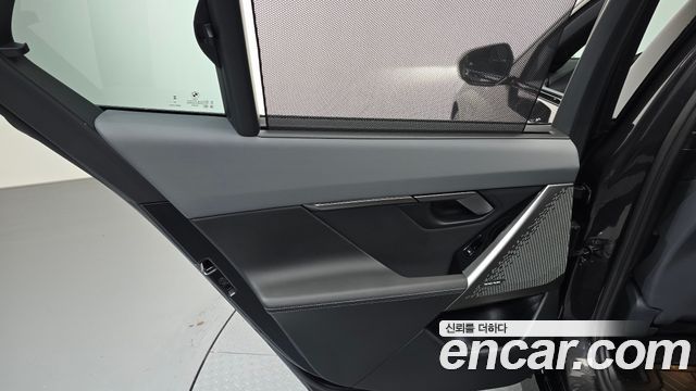 BMW 5-Series 2026 — photo 15