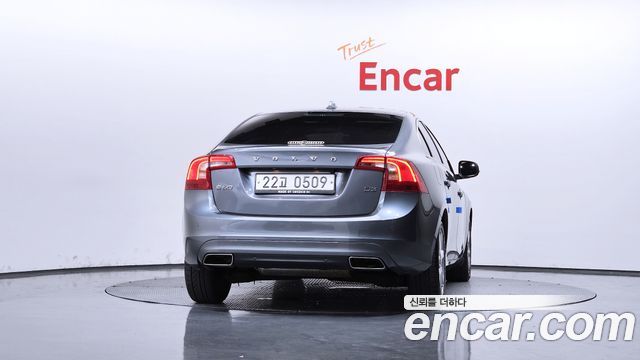 Volvo S60 2016 — photo 4