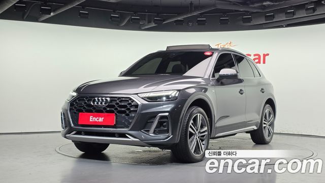 Audi Q5 2022 — photo 1