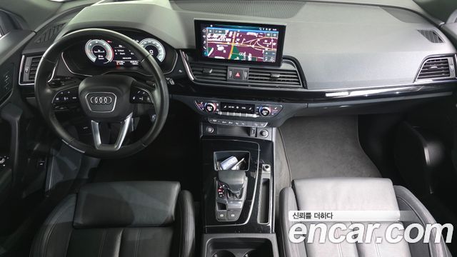 Audi Q5 2022 — photo 10