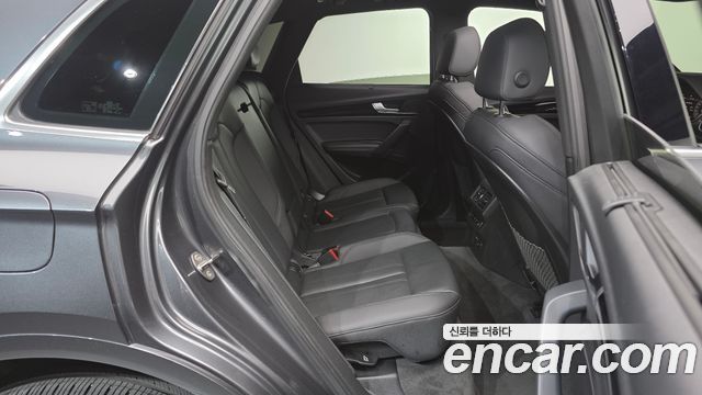 Audi Q5 2022 — photo 18