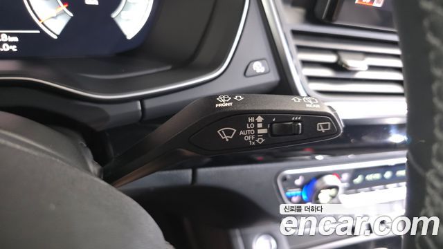 Audi Q5 2022 — photo 26