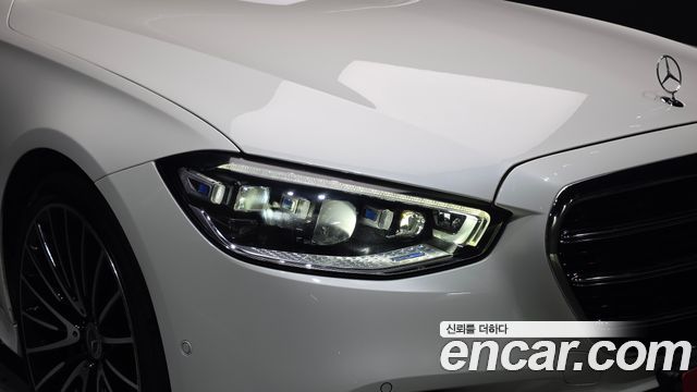 Mercedes-Benz S-Class 2021 — photo 8