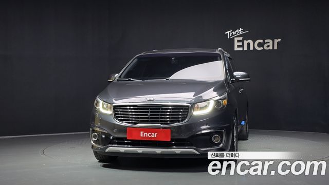 Kia Canival 2018 — photo 3