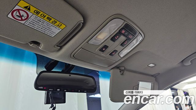 Kia Canival 2018 — photo 17