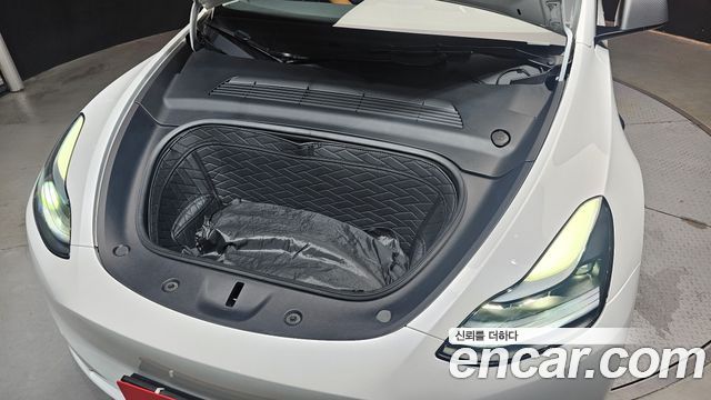 Tesla Model Y 2024 — photo 6