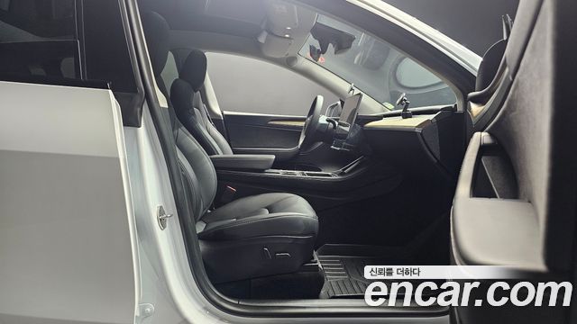 Tesla Model Y 2024 — photo 16