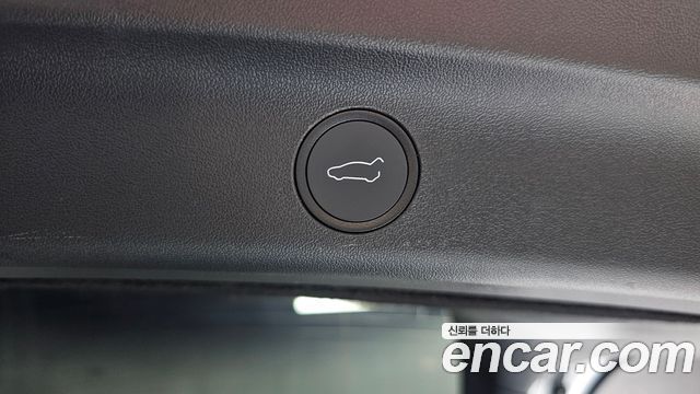 Tesla Model Y 2024 — photo 31